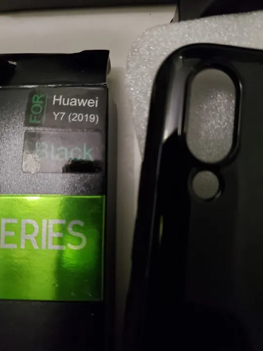 Чехол чохол бампер Huawei Y7 2019 Black глянець Де купити