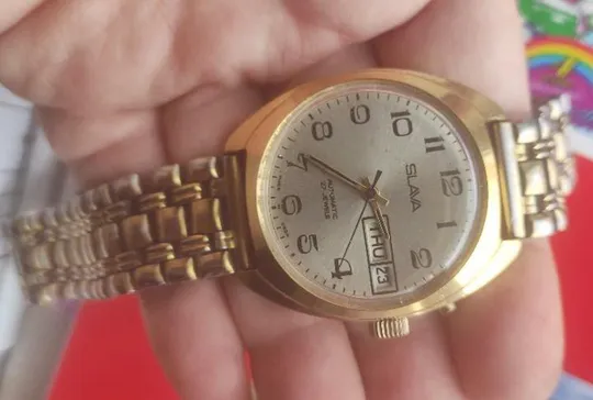 часы с браслетом Слава автомат знак качества hsp76 З аукціону