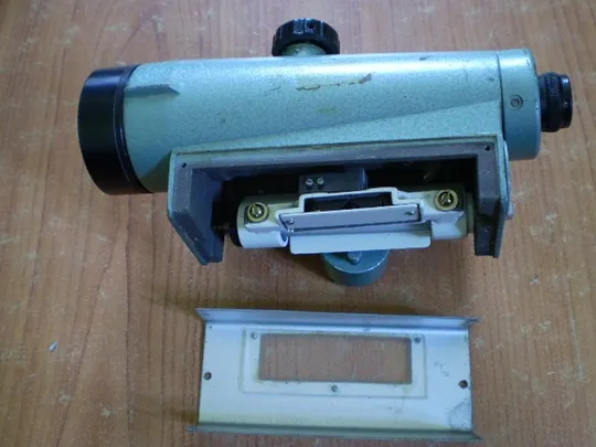 Геодезичний прилад нiвелiр Н-3 .Запчастини. Характеристики