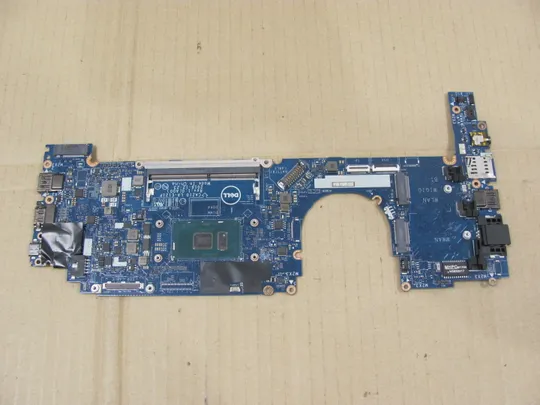 696-10 материнська плата   DAZ10 LA-E121P SR33Z  i7-7600U для Dell Latitude E7290 7390 7280 7380 оригінал Ціна