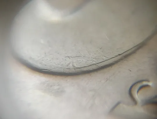 (8078) 50 копійок 2014 різновид розколів на цифрі "5" номіналу (брак "підошва") (50 копеек 2014) Де купити