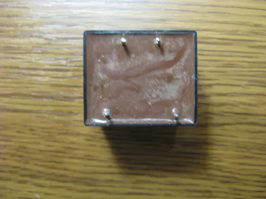 ТРАНСФОРМАТОР ЖИВЛЕННЯ 220В - 32В ГЕРМЕТИЧНИЙ Інтернет-аукціон