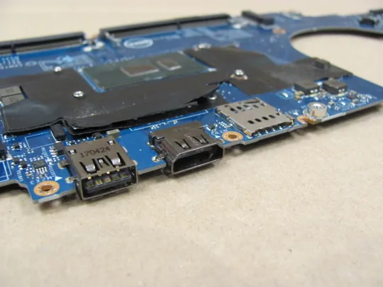 638-20  материнська плата SR340  i5-7300U CDM70 LA-E081P  для  Dell Latitude E5480 оригінал Інтернет-аукціон