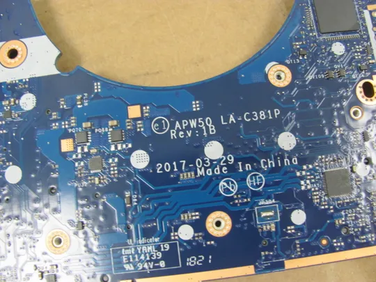 849-12 материнська плата SR2FU i7-6820HQ APW50 LA-C381P для HP EliteBook ZBOOK 15 G3  оригінал Інструкція