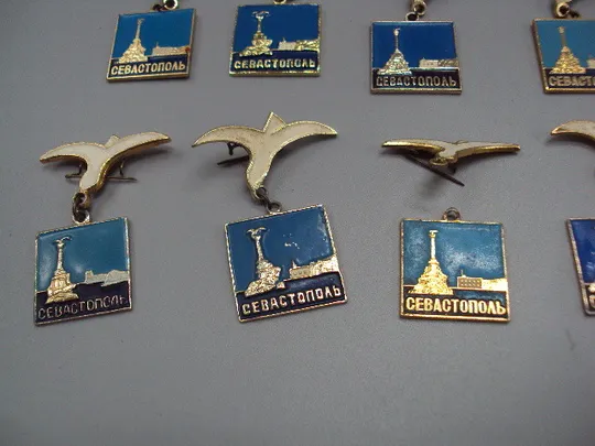 Знак Севастополь герб подвесной Крым чайка памятник лот 2 шт №16858 Інтернет-аукціон