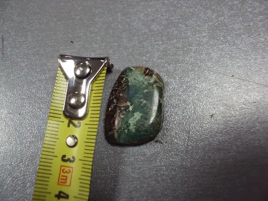 Камень хризоколл зелено-коричнвый на подложке для ювелирных изделий вес 3,4 г 5х25х17 мм №13264 Продаж