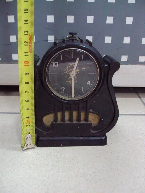 Купити Часы настольные музыкальные Наири ссср рабочие, музыка играет высота 13 см №11407