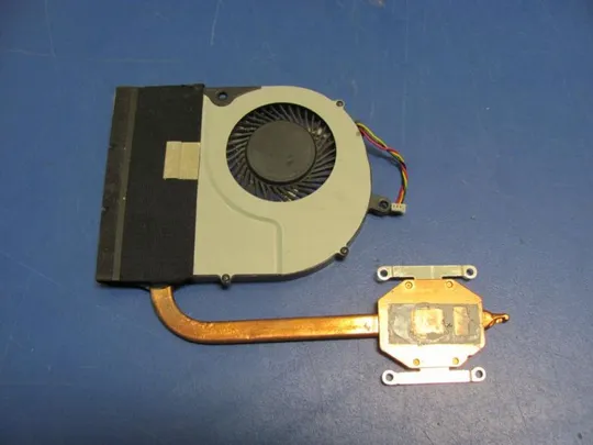 №125-22 система охолодження 13N0-1BA0802 DFS501105FR0T для MEDION E6421 оригінал Ціна