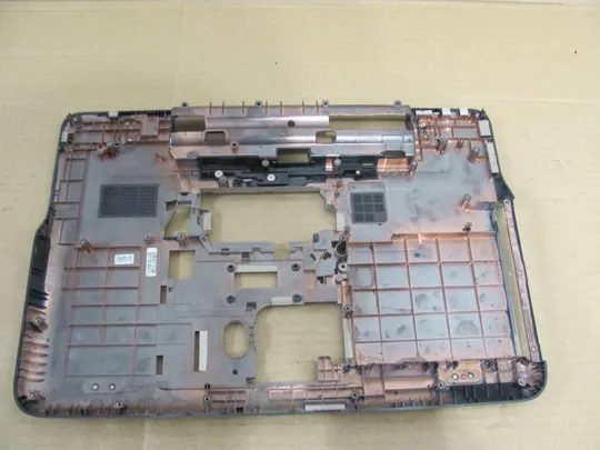Купити 569-7 Кришка дно піддон корпуса 070FM3 3JGM6BCWI10 для Dell XPS 15 L501X L502X P11F оригінал