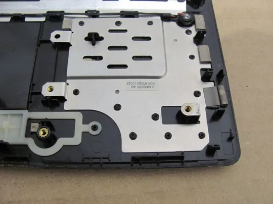 550-31 Кришка панель палмрест та тачпад 60.4M437.002 для LENOVO IdeaPad Z570, Z570A, Z575 оригінал Торговий майданчик