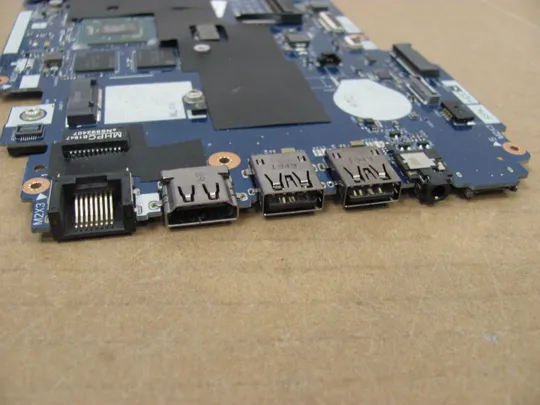863-3 материнська плата FDW50 LA-J382P SRGKX  i5-10310U для Dell Latitude 5510  оригінал Де купити