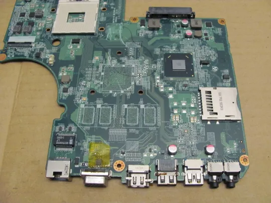 номер0339-7 материнська плата MV-B 2094 V-B E88441 DA0BD5MB8D0 для Toshiba Satellite C75D-A C75 C70 L75, S75, C70-A, L70-A Mainboard Материнка Основна плата Системна плата Плата системи Laptop motherboard мамка ноутбучна плата Де купити