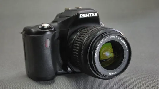SMC Pentax-DAL AF 18-55mm/3.5-5.6 AL ф52мм штатный зум для цифровыx камер Pentax Ціна