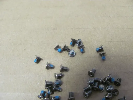 Купити номер0178-34 комплектуюче гвинти  для Dell XPS 9570 9550 9560 Precision 5530 5520 5510 оригінал