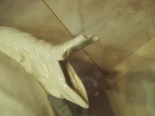 германия девушка в одежде 15 века фарфор клеймо лиса в тесте скол пальцев З аукціону