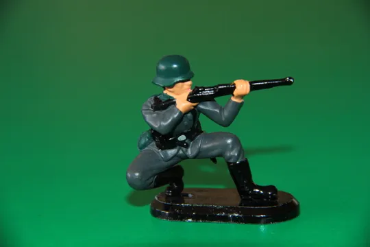 НІМЕЦЬКИЙ СОЛДАТ ВЕРМАХТУ Другої світової немец BRITAINS 54мм Англія Ціна