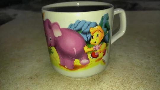 Чашка дитяча горнятко порцеляна Слон Мавпа Хлопчик Довбиш Вживане Ціна