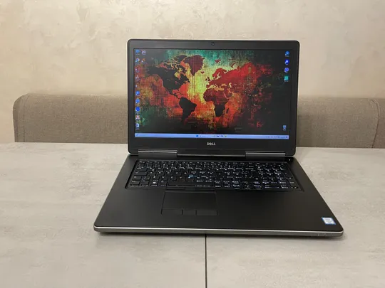 Dell Precision 7710, 17,3&quot; FHD IPS, i7-6820HQ, 16GB, 256GB+500GB, Nvidia 4GB Ціна