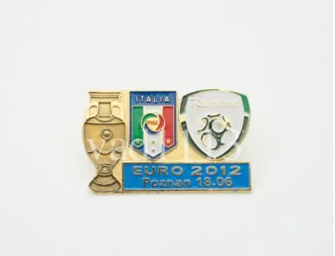 Футбол - матчевый значок из серии  "ЕВРО 2012" ИТАЛИЯ - ИРЛАНДИЯ Ціна