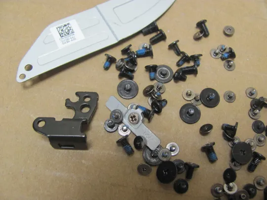 номер0970-12 комплектуюче кріплення гвинти для DELL XPS 15 7590 Precision 5540 Inspiron G16 7630 7631 7635 оригінал Продаж