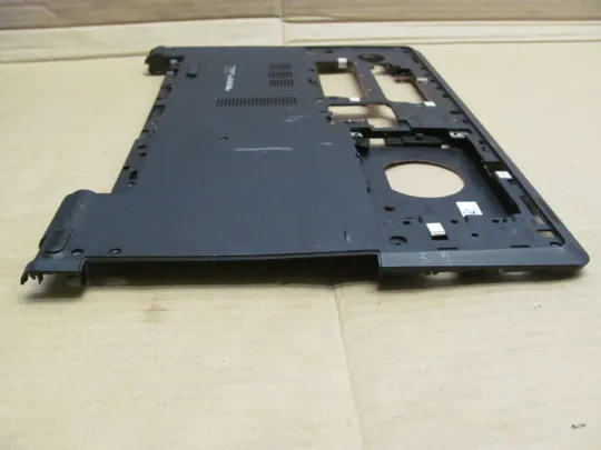 номер0201-1  Кришка, дно, піддон корпуса,Нижний корпус (дно) для ноутбука   Низ, дно, поддон,Нижняя часть AP1AP000A00 для   Dell Inspiron 15-5558, 5758 оригінал Продаж