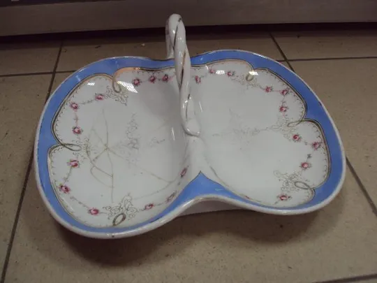 Тарелка блюдо поднос с ручкой Карл Тильш фарфор узор цветочки Porzellanfabrik C.Tielsch Силезия №107 Ціна