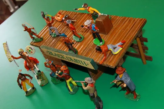 майстерня ковальня БУДИНОЧОК BLACK-SMITH строение ГДР Інтернет-аукціон