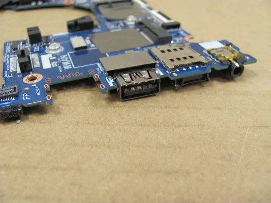 822-35 материрнська плата 0H84J0 GDYT7  SRGKX  i5-10310U для Dell Latitude 5310 5300  2-in-1 оригінал в Україні