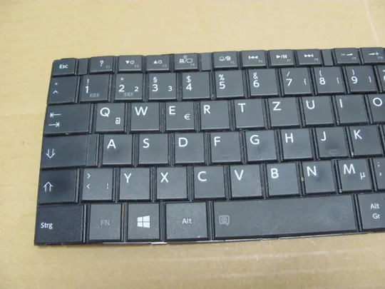 номер0955-3 клавіатура ДОНОР 0KN0-ZW2GE23 для Toshiba Satellite C850, C855, C870, C875, L850, L850D, L855, L870, L875   оригінал З аукціону