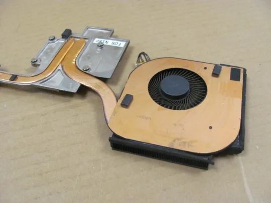 850-2 система охолодження AT16Z002DT0 01HY785 AT16Z002SS0 01HY786 для Lenovo Thinkpad P52 оригінал Продаж