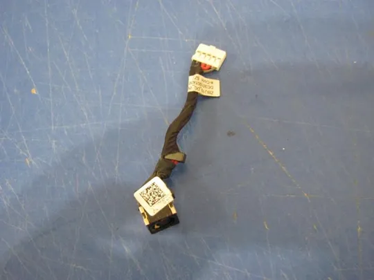 №152-22 роз&#039;єм живлення DC30100T400 для DELL Latitude E7450 оригінал Ціна