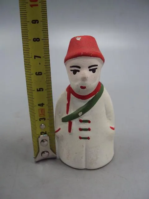 Фигура фарфор статуэтка миниатюра снеговик с сумкой почтальон высота 8 см №597м Де купити