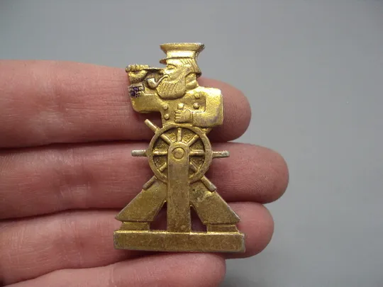 Купити Знак детский контурный капитан с трубой за штурвалом моряк корабль флот штурвал морской волк №17068