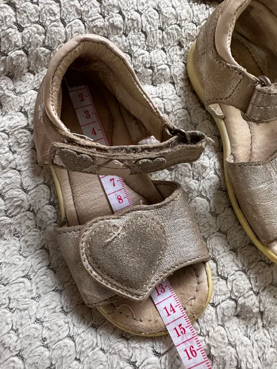 Босоніжки дитячі 20,22,23 розмір для дівчинки Недорого