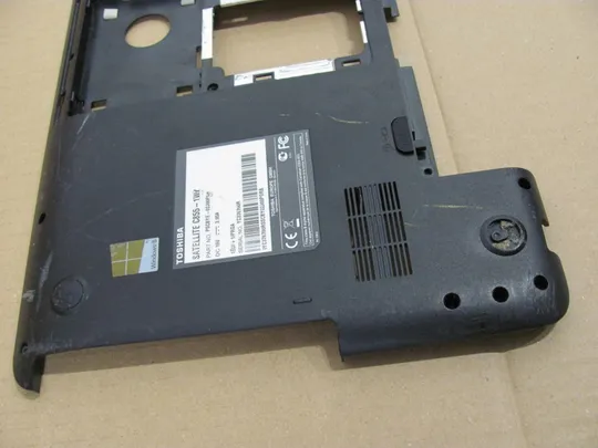 502-1 Кришка дно піддон корпуса H000038470 13N0-ZWA0302 для Toshiba Satellite C850 L850 C855 L855 оригінал З аукціону