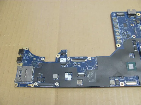 номер0991-5 материнська плата Mainboard Материнка Основна плата Системна плата Плата системи Laptop motherboard мамка ноутбучна плата   SRFCN i7-9850H EDA50 LA-H271P для Dell Precision 7540 M7540 оригінал З аукціону