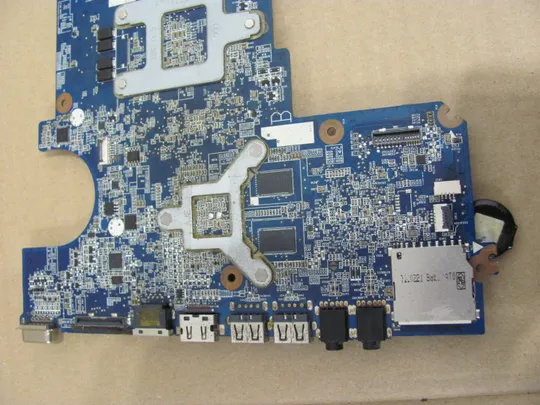 438-13 материнська плата DA0R22MB6D0  для   HP Pavilion G6 G6-1000  g4-1000 g7-1000 оригінал Інструкція