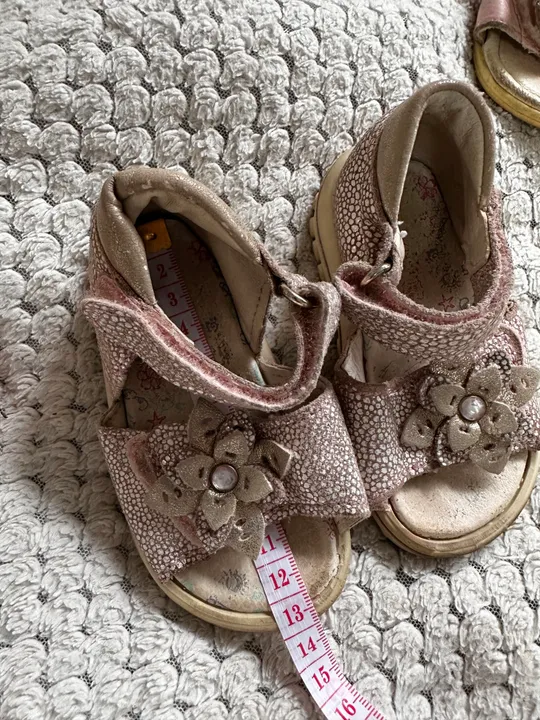 Босоніжки дитячі 20,22,23 розмір для дівчинки в Україні