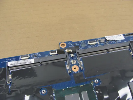 729-7 материнська плата SR3L9 i5-8350U 01YR250 448.0CW18.0011 для Lenovo ThinkPad T580 P52S оригінал Продаж