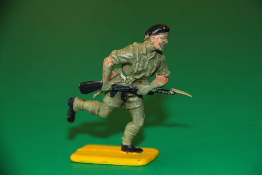 БРИТАНСЬКИЙ ПІХОТИНЕЦЬ солдат 50-54мм LONE STAR Великобританія Ціна