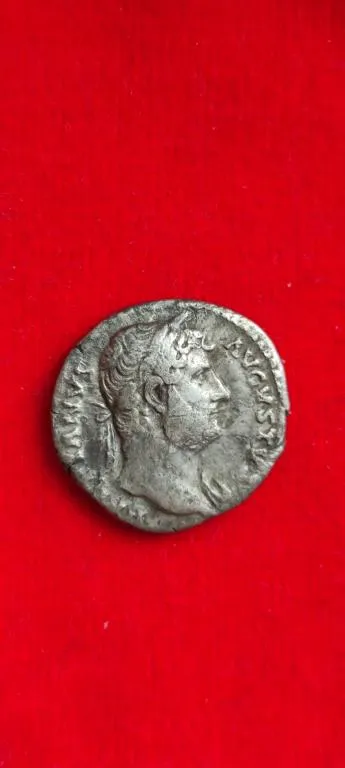 Древняя монета Юстиция Богиня правосудия ,Адриан денарий серебро st841 Де купити