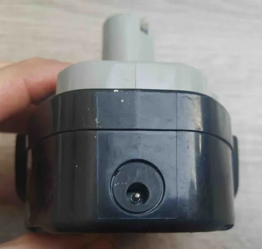 ТОВАР C ГЕРМАНИИ акумулятор MAKITA Li-ion нетестований З аукціону