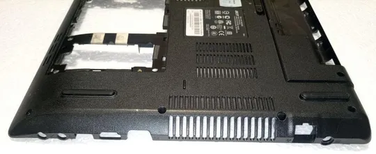 Нижня частина корпуса (поддон) з ноутбука ACER ASPIRE 7741G DAZ604HN05 З аукціону