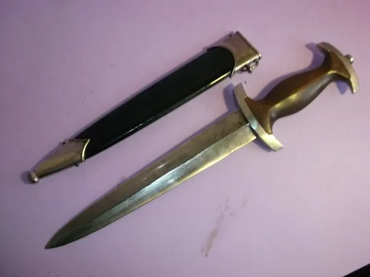 Медаль  за  освобождение Варшавы   и  много  другого. Інтернет-аукціон