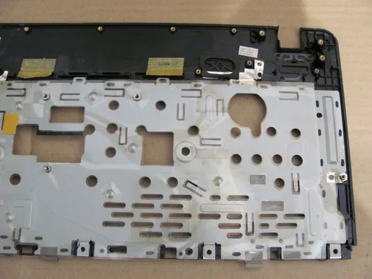 562-2 корпус панель 13N0-A8A0B02 для Acer Aspire E1-772G E1-772 оригінал Недорого