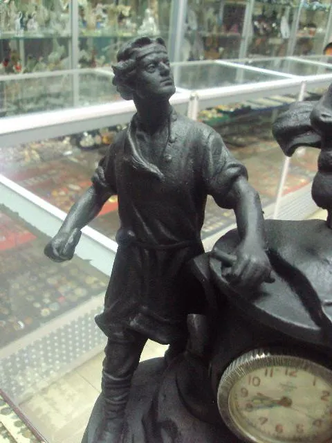 чугун касли каменный цветочек каминные часы хозяйка медной горы и данило-мастер З аукціону