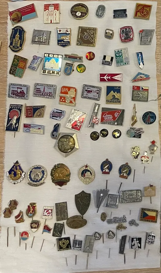 Значки СРСР (колекційні, спорт, космос, міста) Інтернет-аукціон