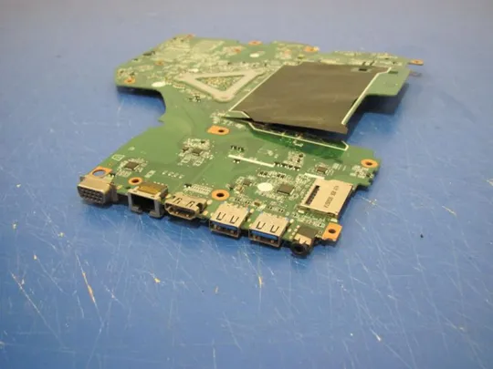 №144-28 материнська плата DA0ZRTMB6D0  i3-5005U для Aspire E5-573 F5-571 оригінал на запчасти! Продаж