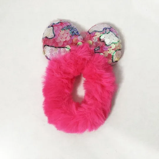 Резинка для волос из меха с ушками из ткани и пайеток. Цвет: темно-розовый Ціна