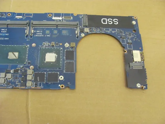 номер0917-4 материнська плата Mainboard,Материнка,Основна плата,Системна плата,Плата системи,Laptop motherboard,мамка,ноутбучна плата AAM00 LA-C361P  SR2FU i7-6820HQ для  Dell Precision 5510, XPS 15 9550  оригінал Де купити